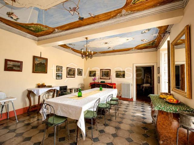 Vendesi stabile/palazzo a Como via Gerolamo Cardano, Monte Olimpino