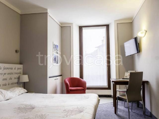 Vendesi stabile/palazzo a Domodossola