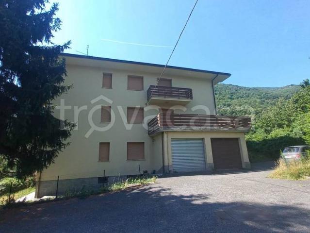 Vendesi stabile/palazzo a Villar Focchiardo via Chiaberto Antonio, 35