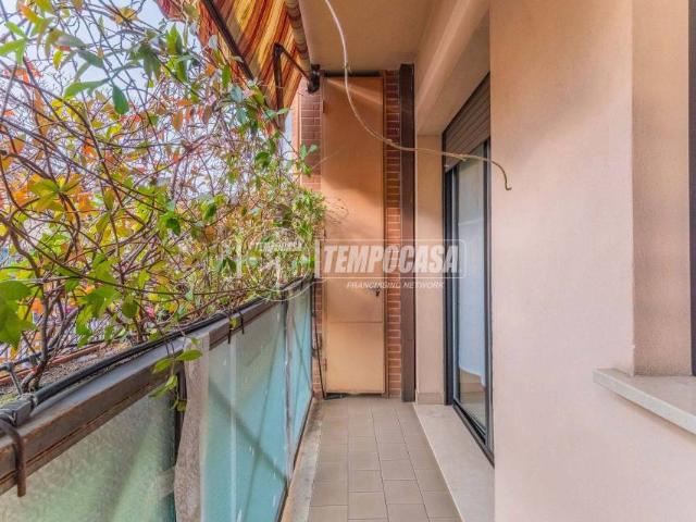 Vendesi trilocale a Milano via Comune Antico 52, Greco Segnano