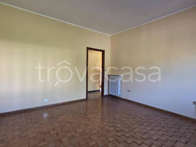 Vendesi trilocale a Montegrosso d'Asti via 20 Settembre
