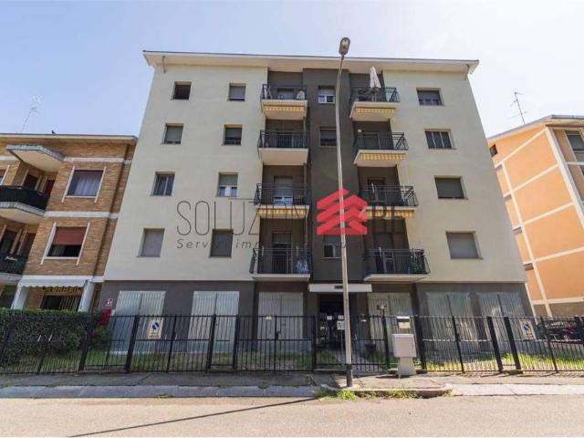 Vendesi trilocale a Novara via Viviani, 14, San Paolo