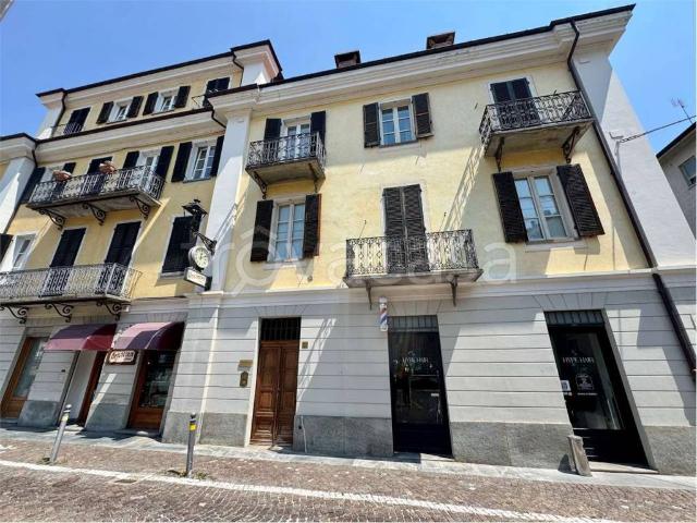 Vendesi trilocale a Cuneo via Peveragno, 15, Centro Storico