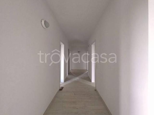 Vendesi trilocale a Curtatone via Pisacane