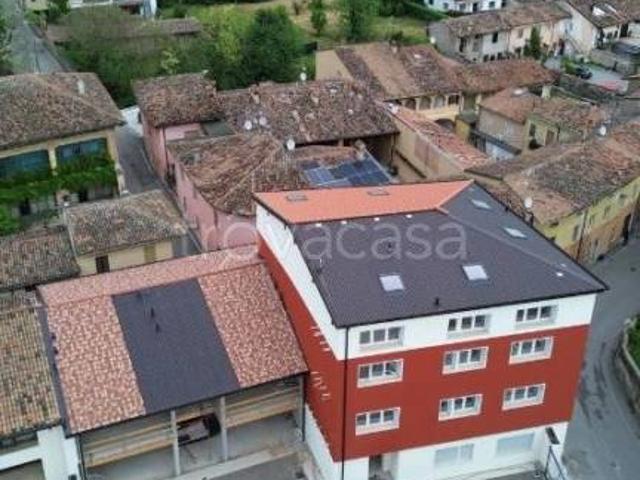 Vendesi trilocale a Calcinato via Roma, 4
