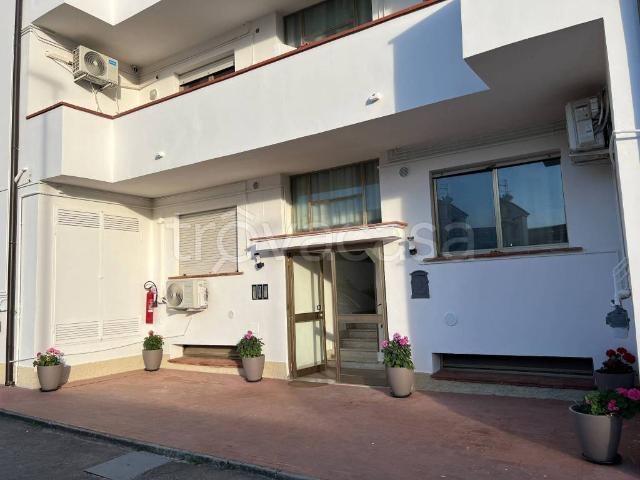 Vendesi trilocale a Camaiore viale Cristoforo Colombo, Lido Di Camaiore