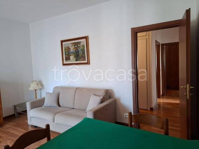 Vendesi trilocale a Cassina Valsassina viale delle Grigne, 44