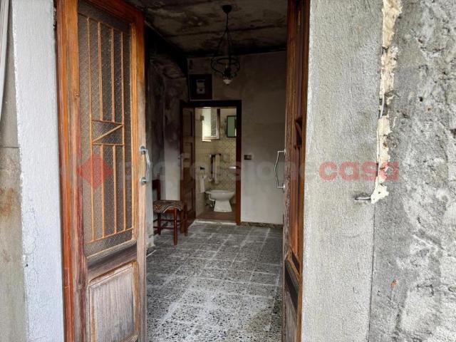 Vendesi trilocale a Castagnola, Minucciano