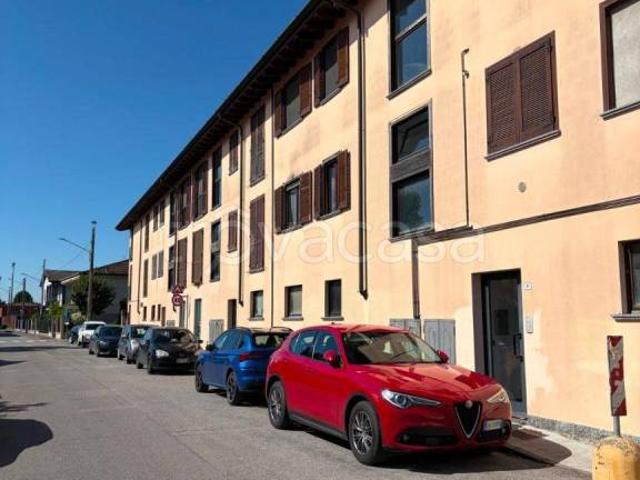 Vendesi trilocale a Gadesco Pieve Delmona, Ardole San Marino