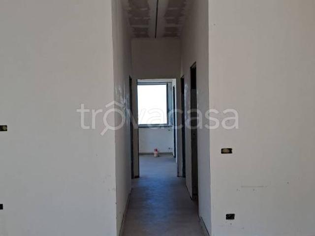 Vendesi trilocale a Pozzuoli via Cigliano