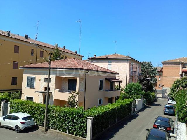Vendesi trilocale a Reggio nell'Emilia, Carrozzone
