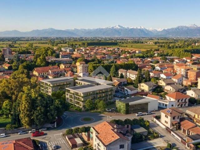 Vendesi trilocale a Robecco sul Naviglio via Adua, 25