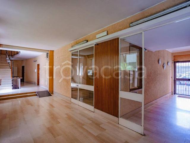 Vendesi trilocale a Roma via Palmanova, Villa Gordiani