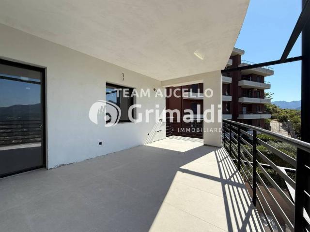 Vendesi trilocale a Salerno via Panoramica, 33, Irno Brignano