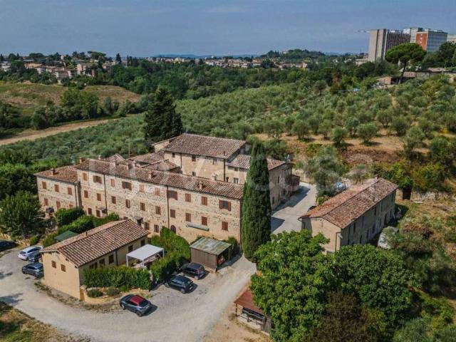 Vendesi trilocale a Siena strada delle Scotte, Vico Alto San Miniato