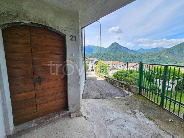 Vendesi trilocale a Socchieve, Socchieve