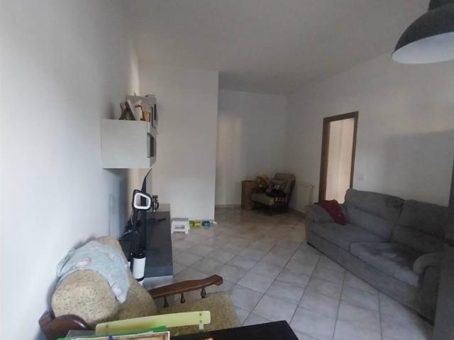 Vendesi trilocale a Terni via Lombardia 27
