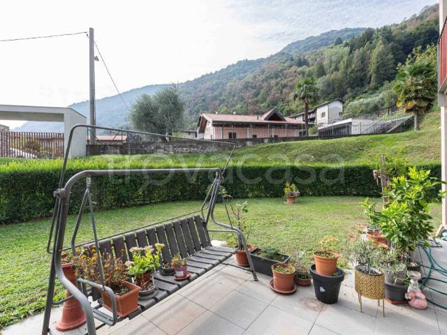 Vendesi trilocale a Valbrona via Campora, 5, Maisano