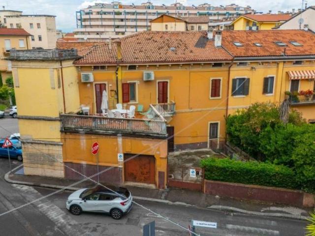 Vendesi trilocale a Verona via quattro rusteghi, 20, Borgo Roma