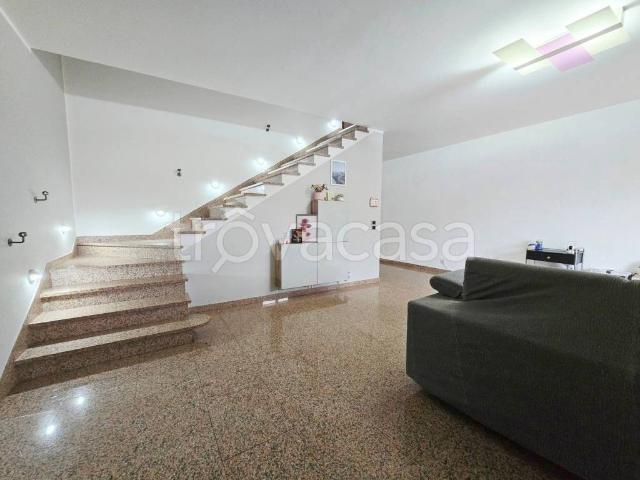 Vendesi villa a schiera a Marciano via Giovanni Pascoli, 24