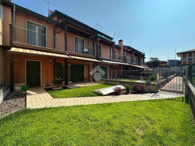 Vendesi villa a schiera a Bussolengo via s. Crispino, 12