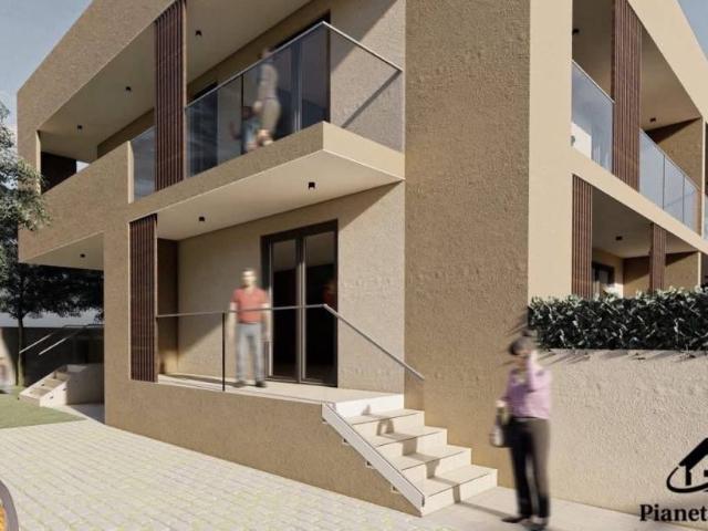 Vendesi villa a schiera a Calvizzano via Fratelli Bandiera