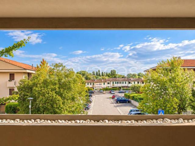 Vendesi villa a schiera a Casier, Casier