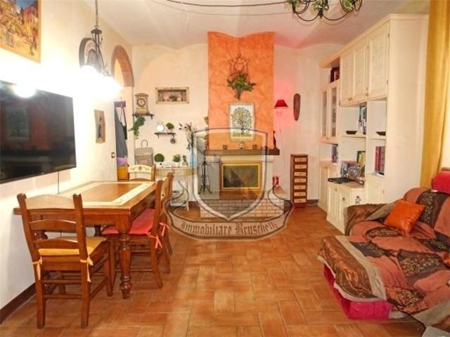 Vendesi villa a schiera a Castelnuovo Berardenga
