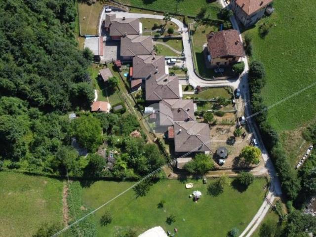 Vendesi villa a schiera a Fucine, Bovegno