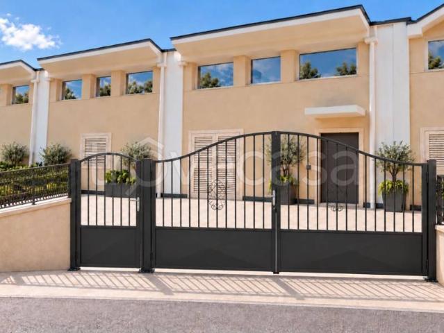 Vendesi villa a schiera a Ferentino via Madonna degli Angeli