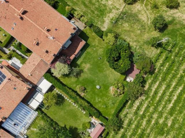 Vendesi villa a schiera a Pescantina via dei Peschi, 42
