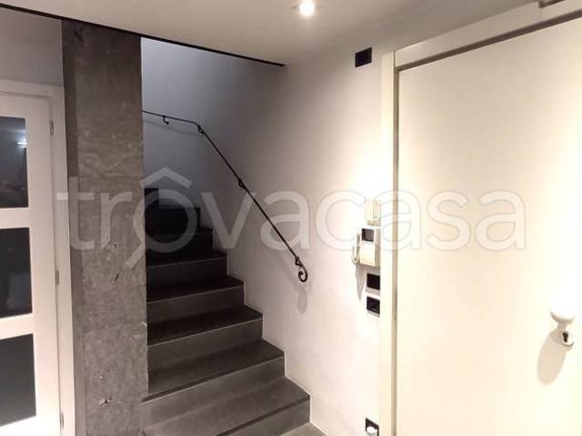 Vendesi villa a schiera a Poggio a Caiano via Luigi Becagli