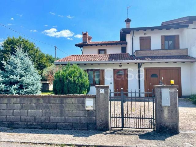 Vendesi villa a schiera a Sesto al Reghena