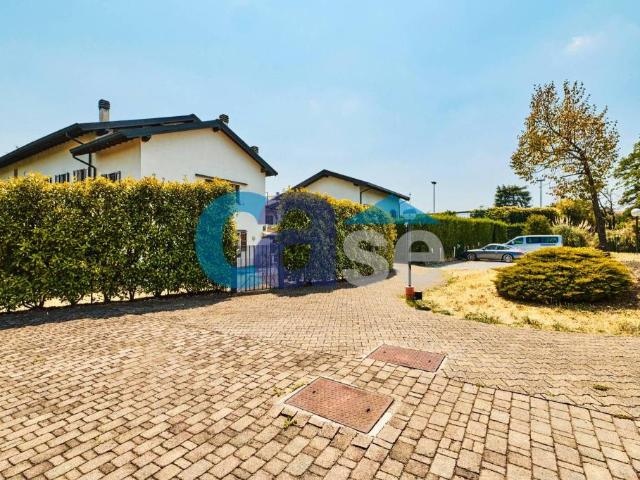 Vendesi villa a schiera a Sesto San Giovanni