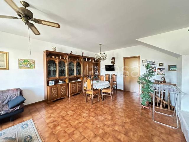Vendesi villa a schiera a Siziano via Roma, 5