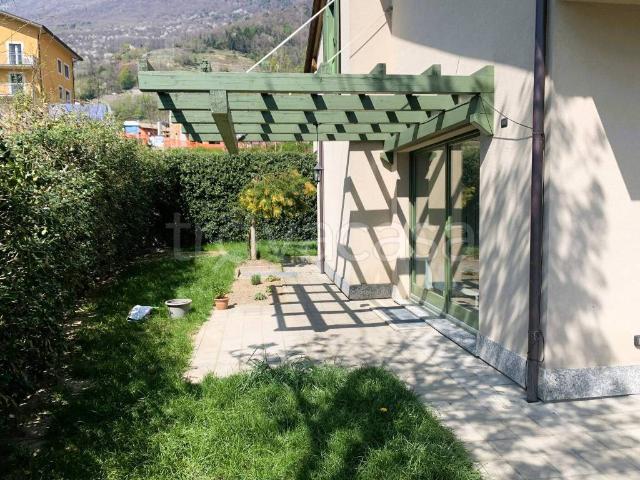 Vendesi villa a schiera a Traona via del Santo