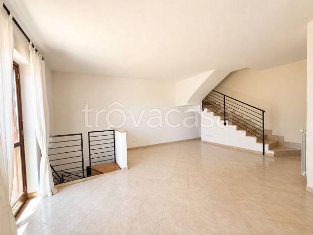 Vendesi villa a schiera ad Albano Laziale via Madonna degli Angeli, Cecchina