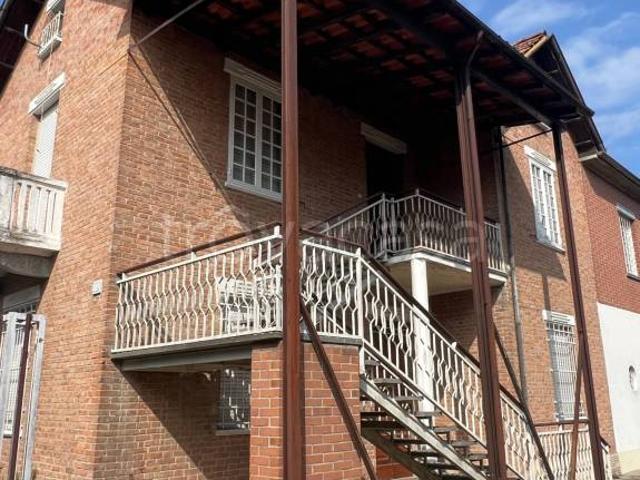 Vendesi villa bifamiliare a Costigliole d'Asti via Giacomo Scotti, 101, Motta