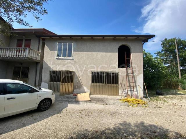 Vendesi villa bifamiliare a Caltana, Santa Maria di Sala