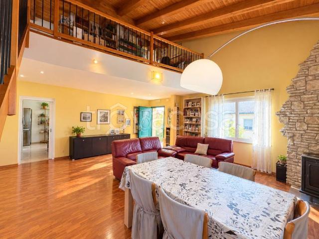 Vendesi villa bifamiliare a Campoformido vicolo b. Stringher, Basaldella