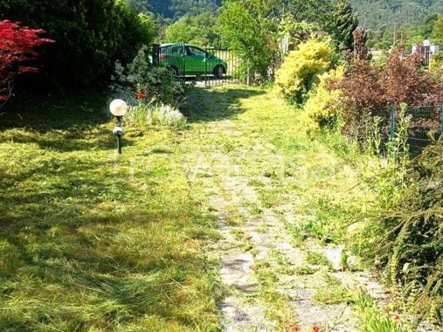 Vendesi villa bifamiliare a Castel Ivano