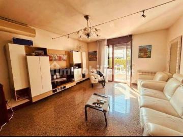 Vendesi villa bifamiliare a Castelfranco Veneto via Verdi