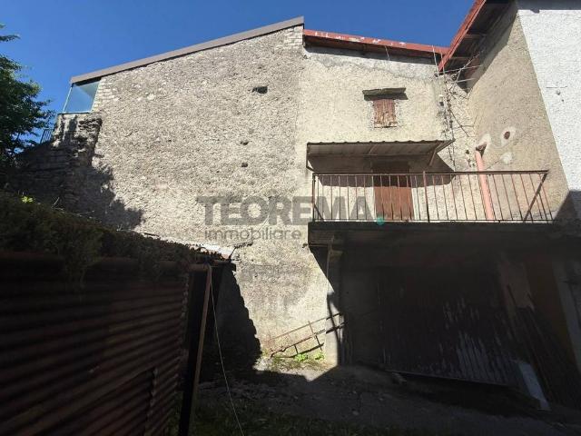 Vendesi villa bifamiliare a Castione della Presolana via San Rocco, 9