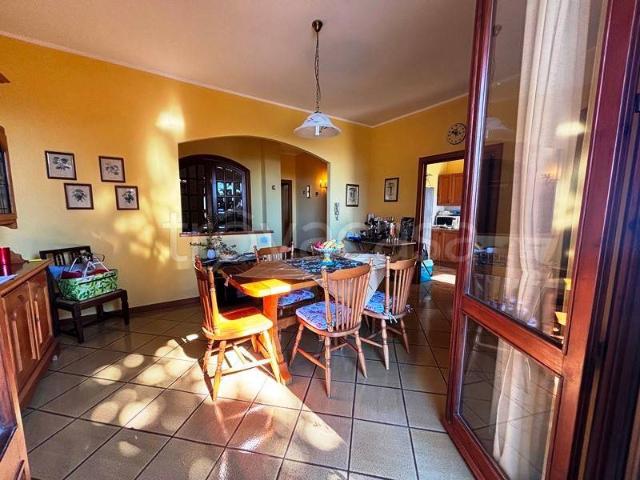 Vendesi villa bifamiliare a Chiusi via dei Forti