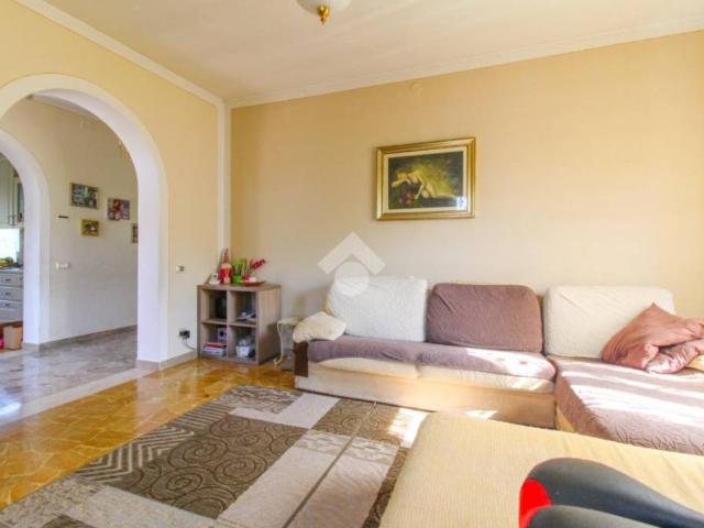 Vendesi villa bifamiliare a Barghe via del carro