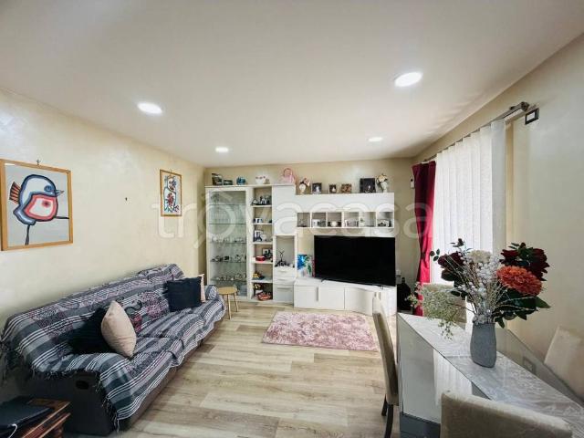 Vendesi villa bifamiliare a Giugliano in Campania via Gaetano Salvemini