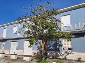 Vendesi villa bifamiliare a Fano, Fenile Carignano