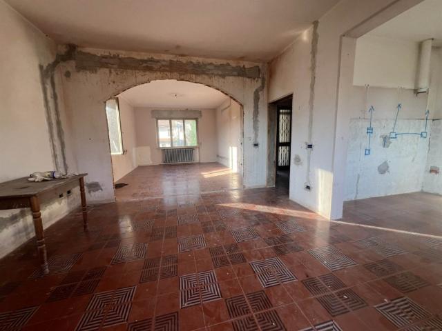 Vendesi villa bifamiliare a Monteverdi Marittimo