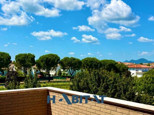 Vendesi villa bifamiliare a Maserà di Padova viale delle Olimpiadi