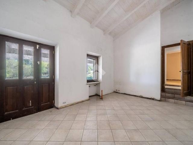 Vendesi villa bifamiliare a San Michele dei Mucchietti, Sassuolo